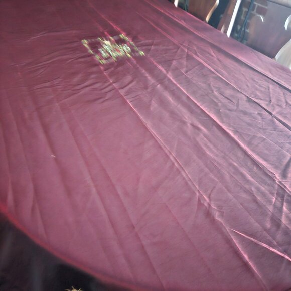 Burgundy Christmas Tablecloth Tree Embroidery Green Trim Nylon Lightweight - Picture 2 of 10